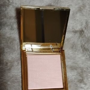 Chantecaille Soft Pink Glow Highlighter